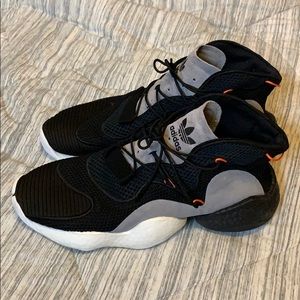 Adidas barely worn shoes men’s 11.5